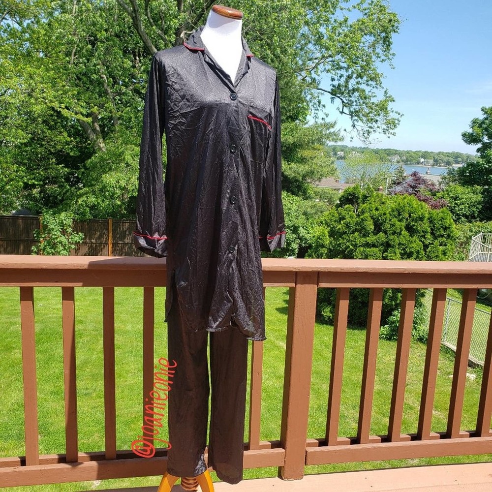 vintage-lounging-pjs-black-satin-red-piping-sz-m-set-gem